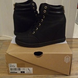 Call it Spring wedge sneakers